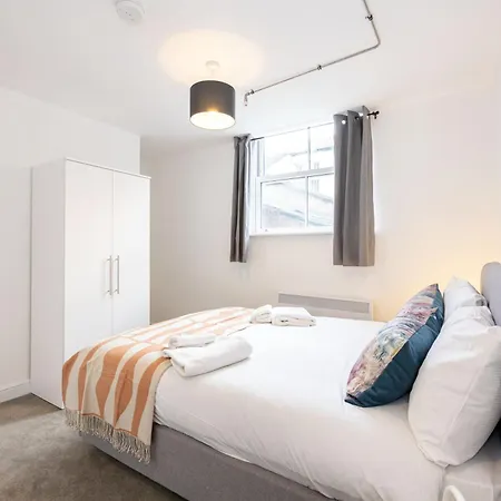 Beautiful 1 Bed 20Mins To Central Manchester Bolton Exterior photo