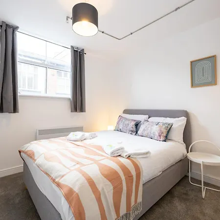Beautiful 1 Bed 20Mins To Central Manchester Bolton Exterior photo