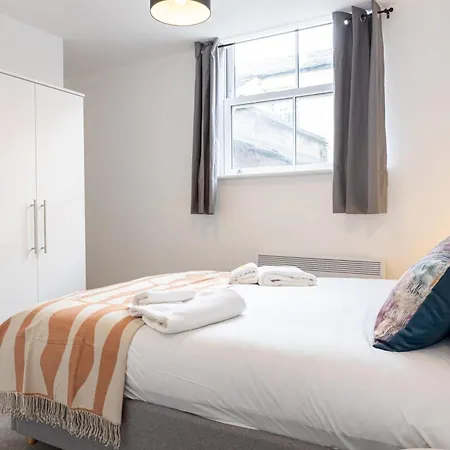 Beautiful 1 Bed 20Mins To Central Manchester Bolton Exterior photo