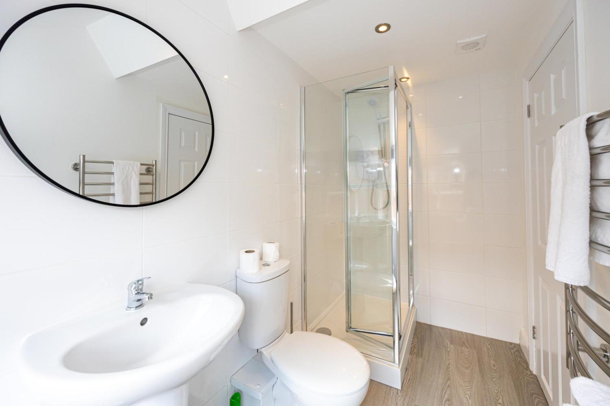 Beautiful 1 Bed 20mins To Manchester Apartment *