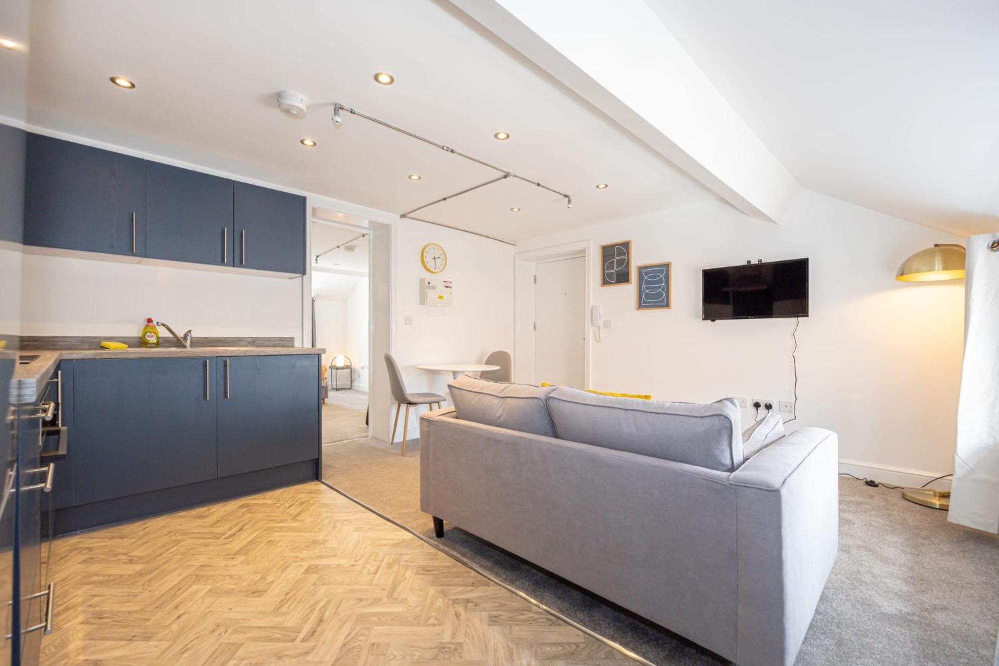 Beautiful 1 Bed 20mins To Manchester Apartment *