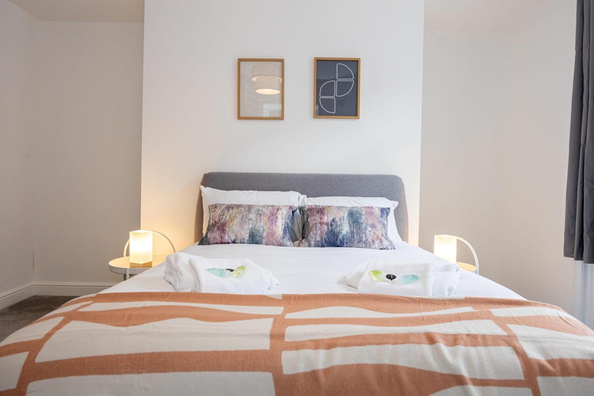 Beautiful 1 Bed 20mins To Manchester Apartment