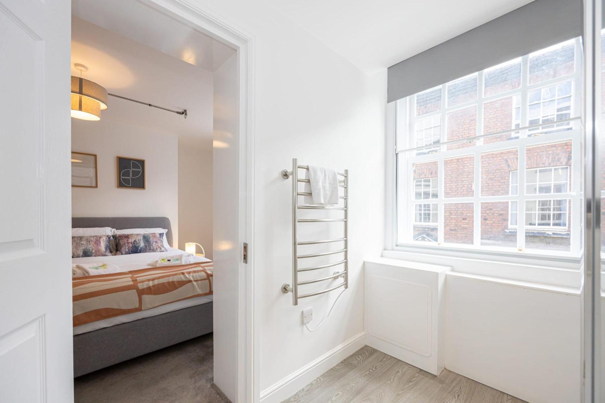 Apartment Beautiful 1 Bed 20mins To Manchester