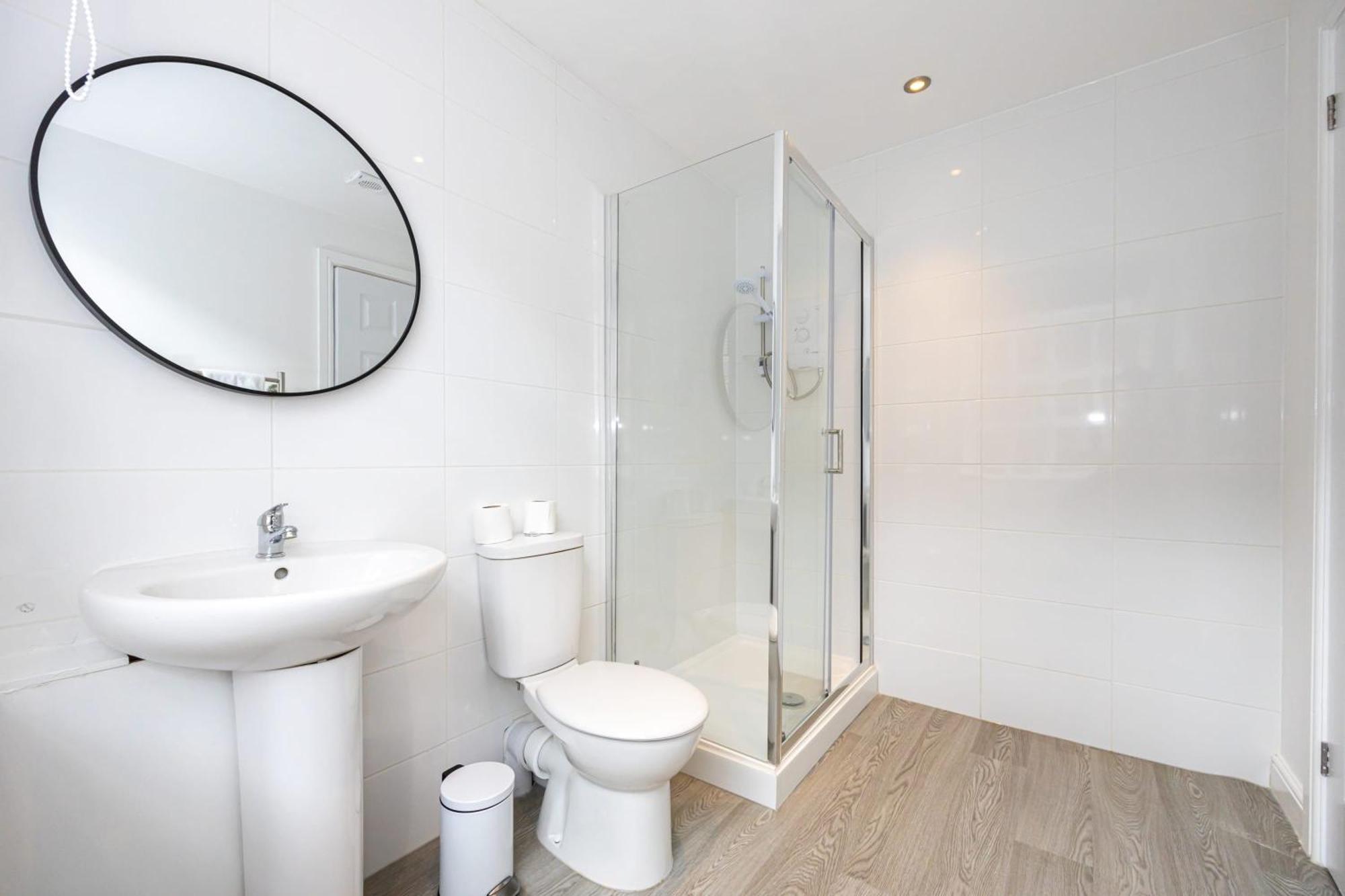 Beautiful 1 Bed 20mins To Manchester Apartment *