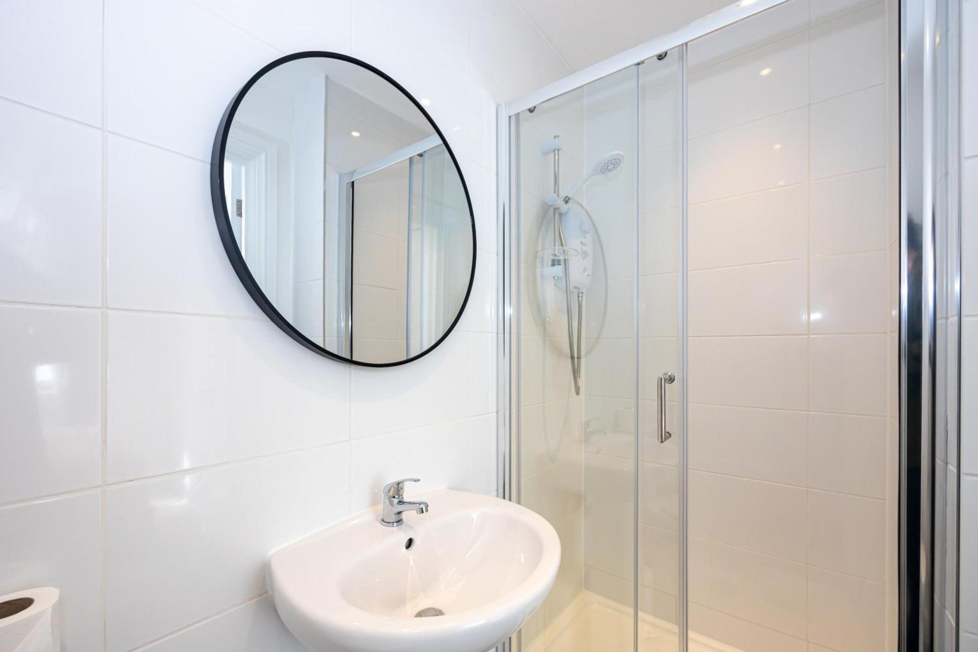 Beautiful 1 Bed 20mins To Manchester Apartment Bolton