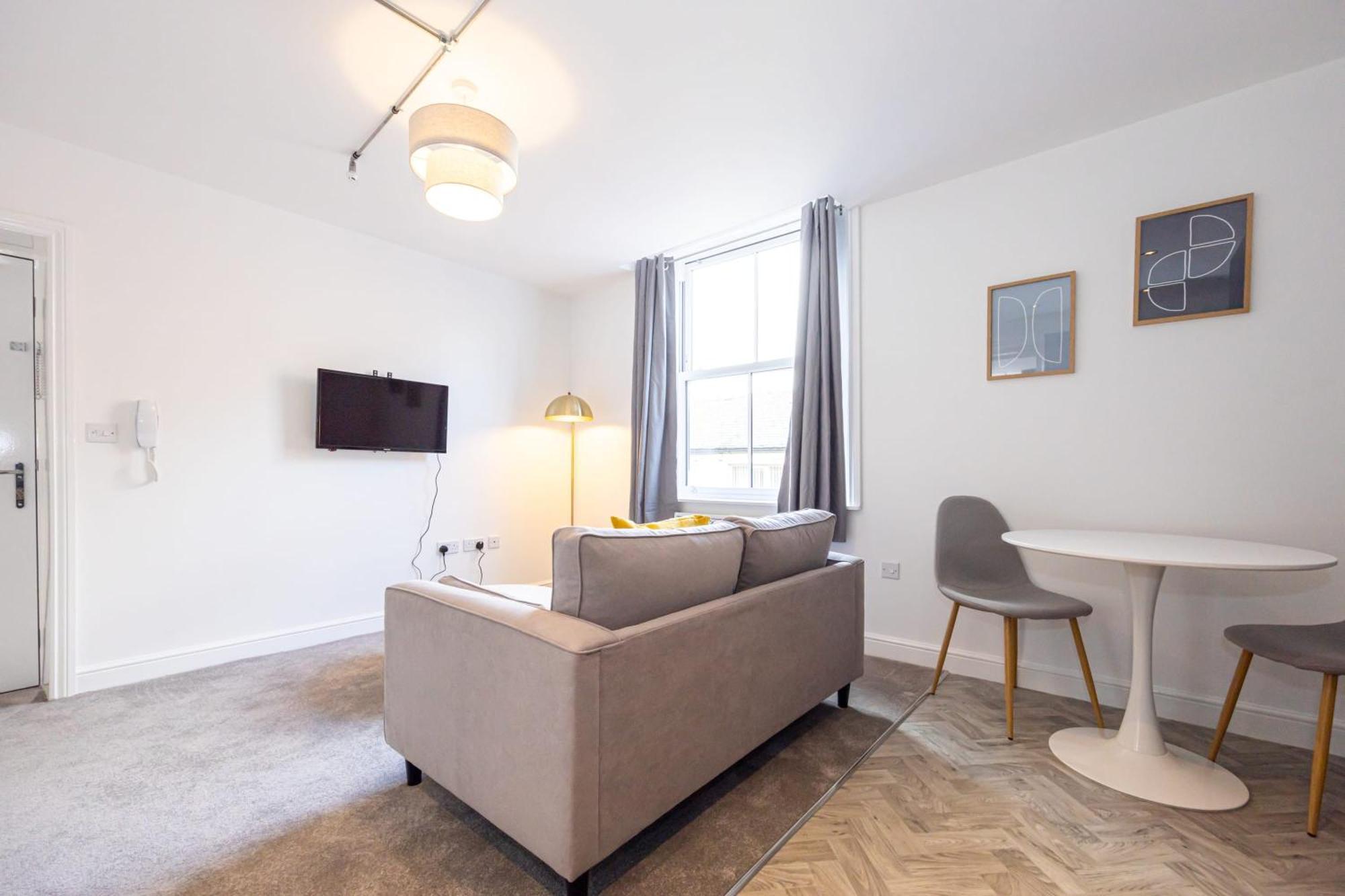 Beautiful 1 Bed 20mins To Manchester