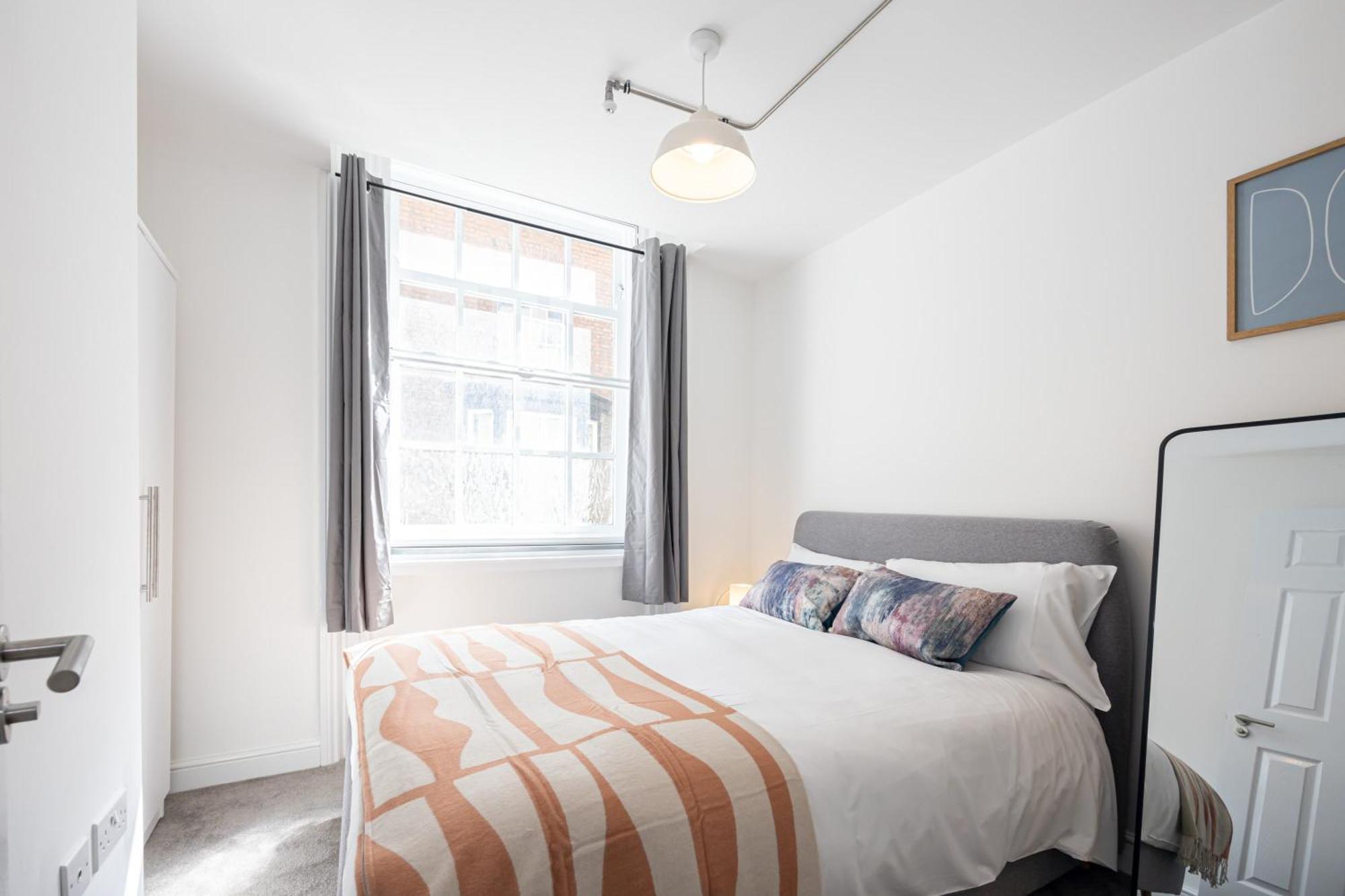 Beautiful 1 Bed 20mins To Manchester