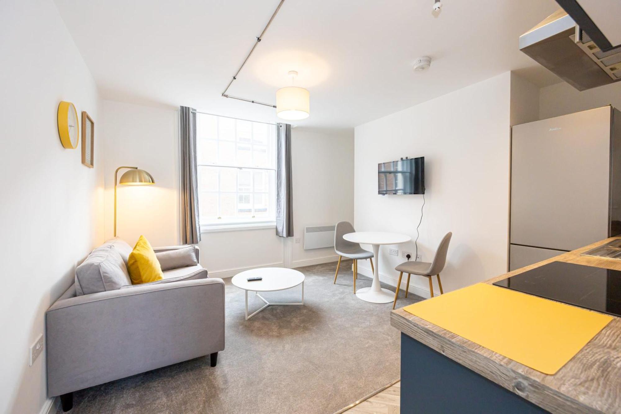 Beautiful 1 Bed 20mins To Manchester Apartment *
