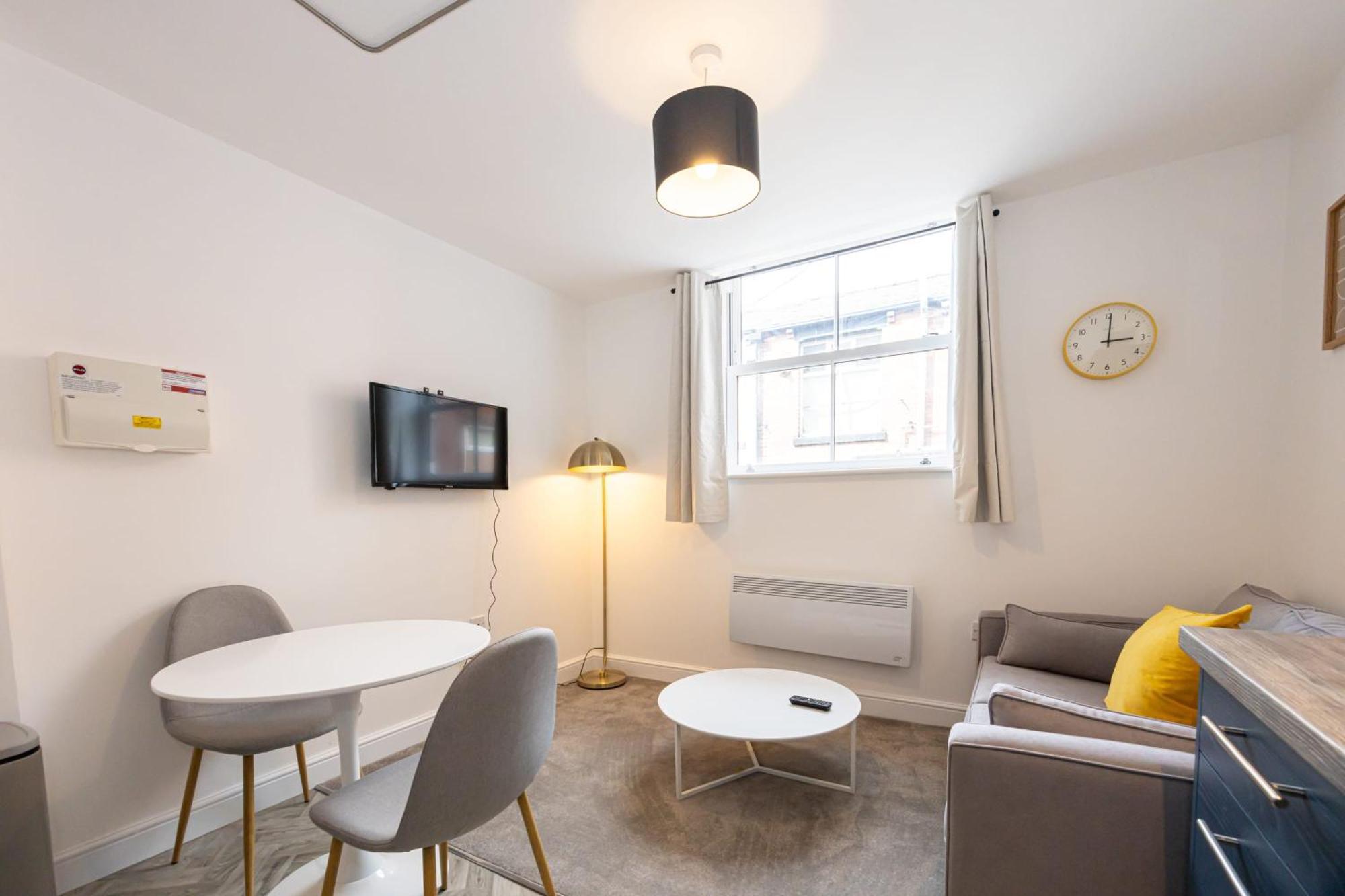 Beautiful 1 Bed 20mins To Manchester *